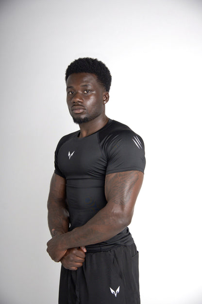 Wulfric Compression T-Shirt Black straight fit view