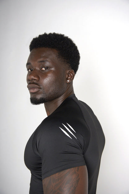 Wulfric Compression T-Shirt Black claw shoulder detail